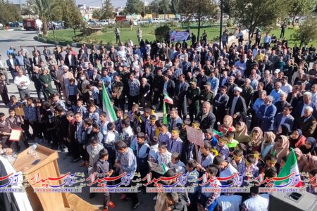 تجمع مردم و دانش آموزان کوار در حمایت از مردم مظلوم غزه